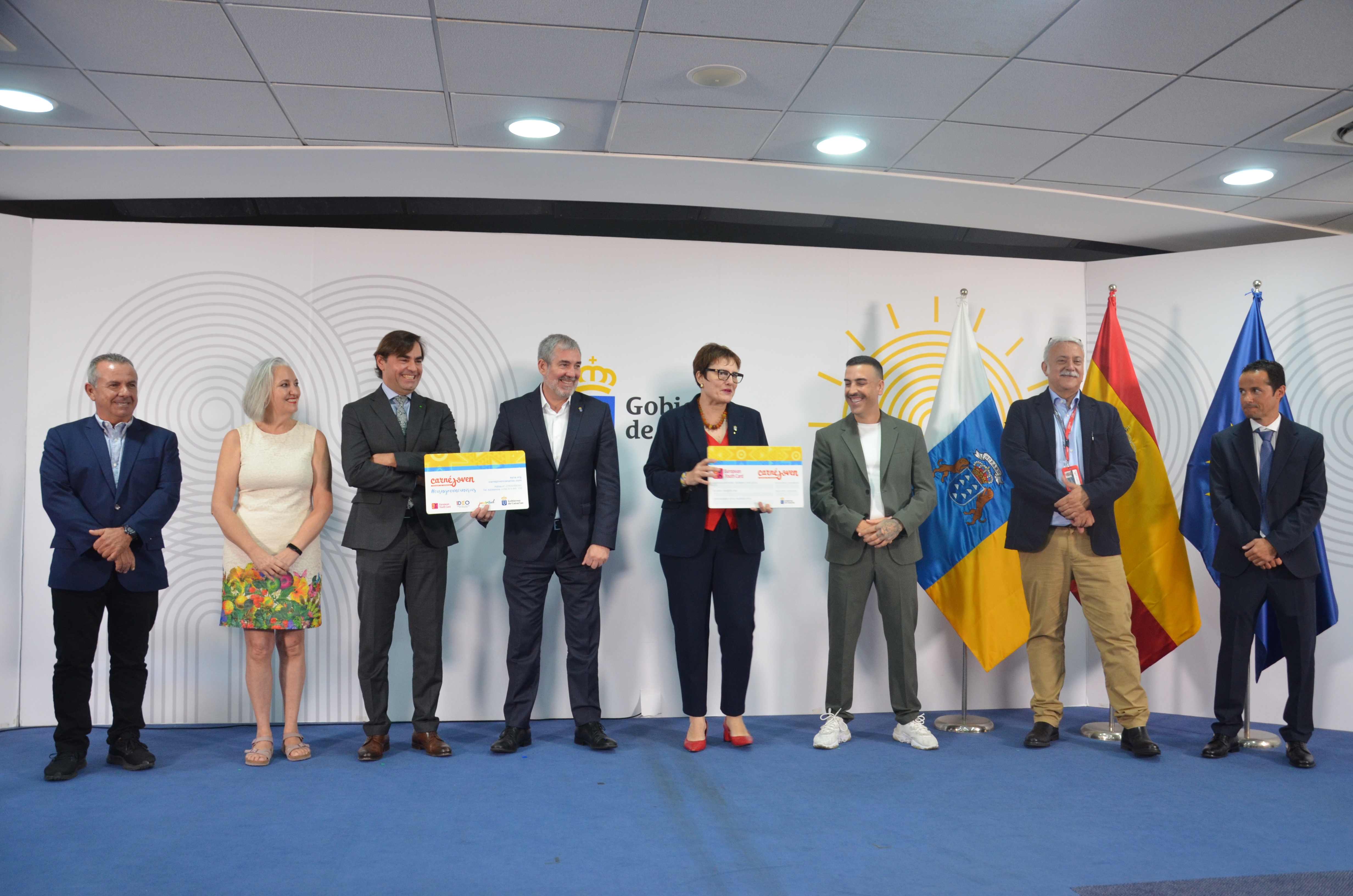 Clavijo destaca que el Pacto por la Movilidad Juvenil de Canarias facilitará los desplazamientos a 50.000 jóvenes
